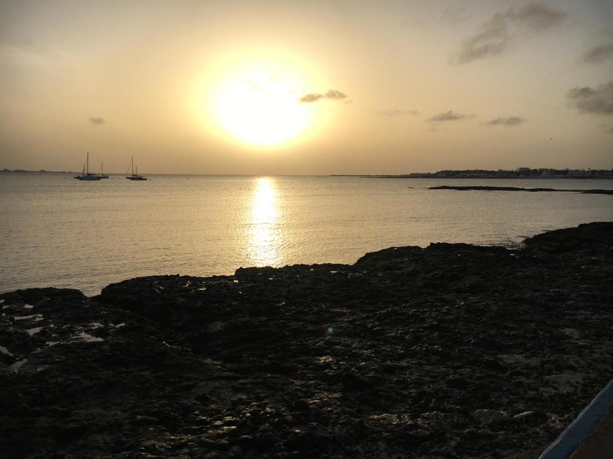 Hostel Claro Corralejo Zewnętrze zdjęcie